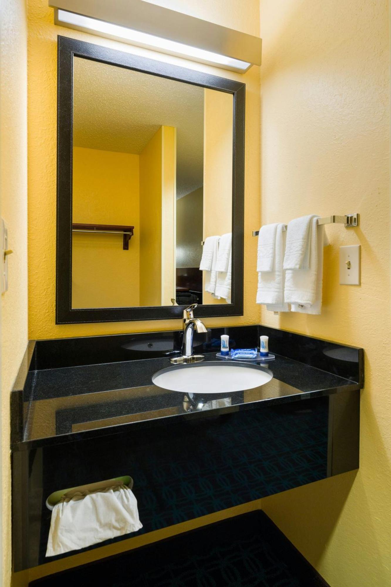 Fairfield & By Marriott Allentown Bethlehem/lehigh Valley Airport Hotel