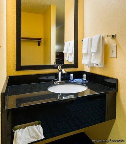 Hotel Fairfield & By Marriott Allentown Bethlehem/lehigh Valley Airport Bethlehem